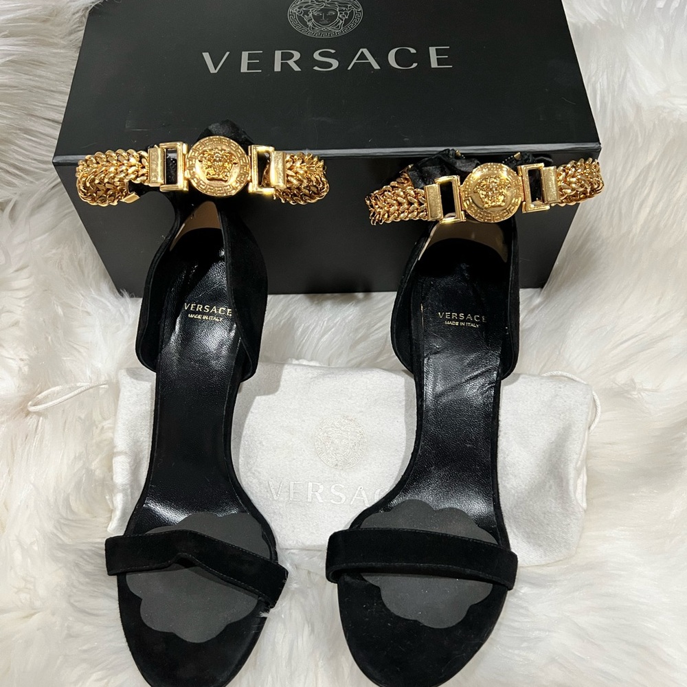 Versace heels size 38